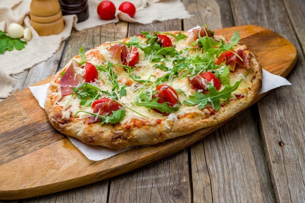 Move Over, Pizza—Why Pinsa Romana Is Italy’s Hot New Food Export Move Over, Pizza—Why Pinsa Romana Is Italy’s Hot New Food Export