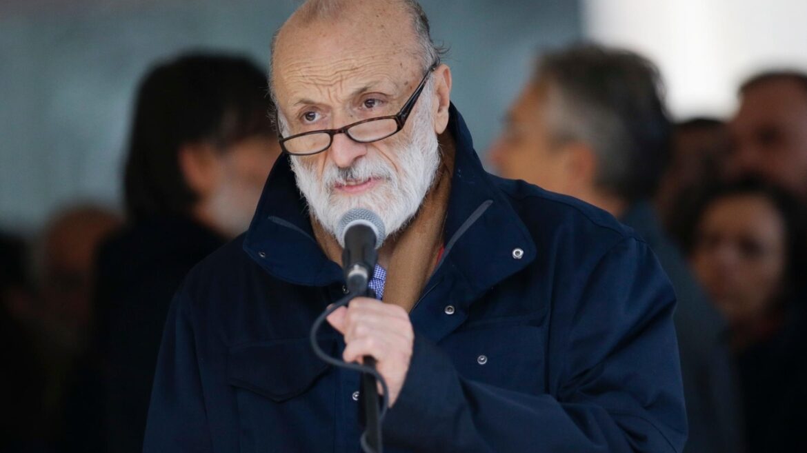 Slow Food founder and advocate of clean eating Carlo Petrini dies in Italy at 76 Slow Food founder and advocate of clean eating Carlo Petrini dies in Italy at 76