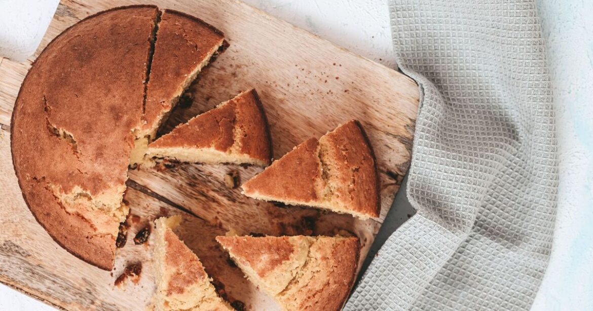 Delicious French yoghurt cake is the ‘simplest and quickest’ recipe Delicious French yoghurt cake is the 'simplest and quickest' recipe