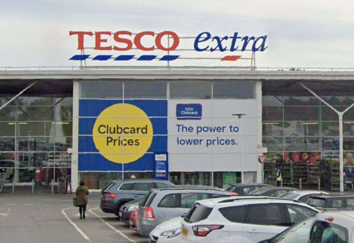 Tesco shoplifters stole Filippo Berio olive oil, Lavazza coffee beans and Lurpak from stores in £4.6k raid Tesco shoplifters stole Filippo Berio olive oil, Lavazza coffee beans and Lurpak from stores in £4.6k raid