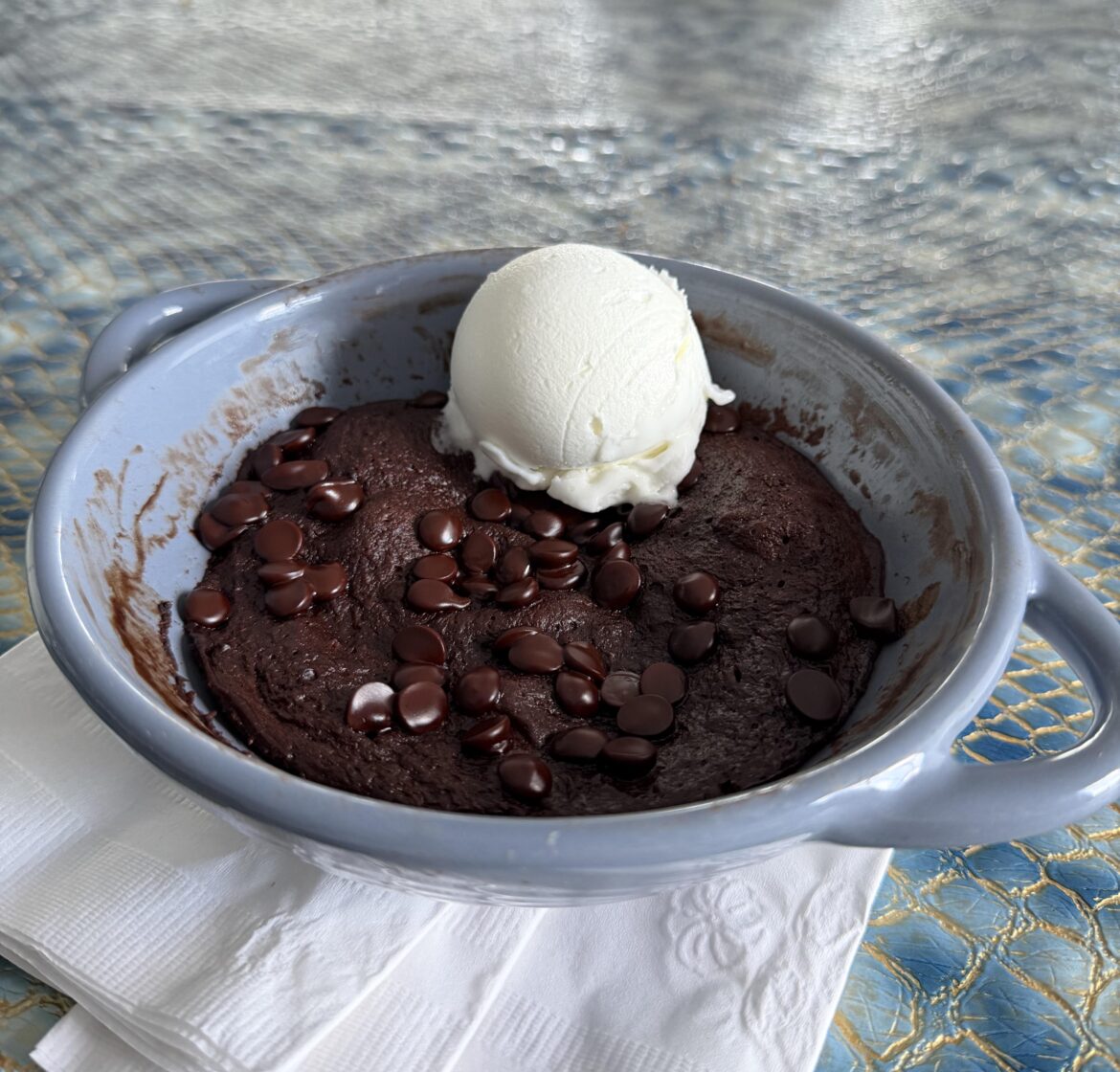 310 calories brownie and ice cream 310 calories brownie and ice cream