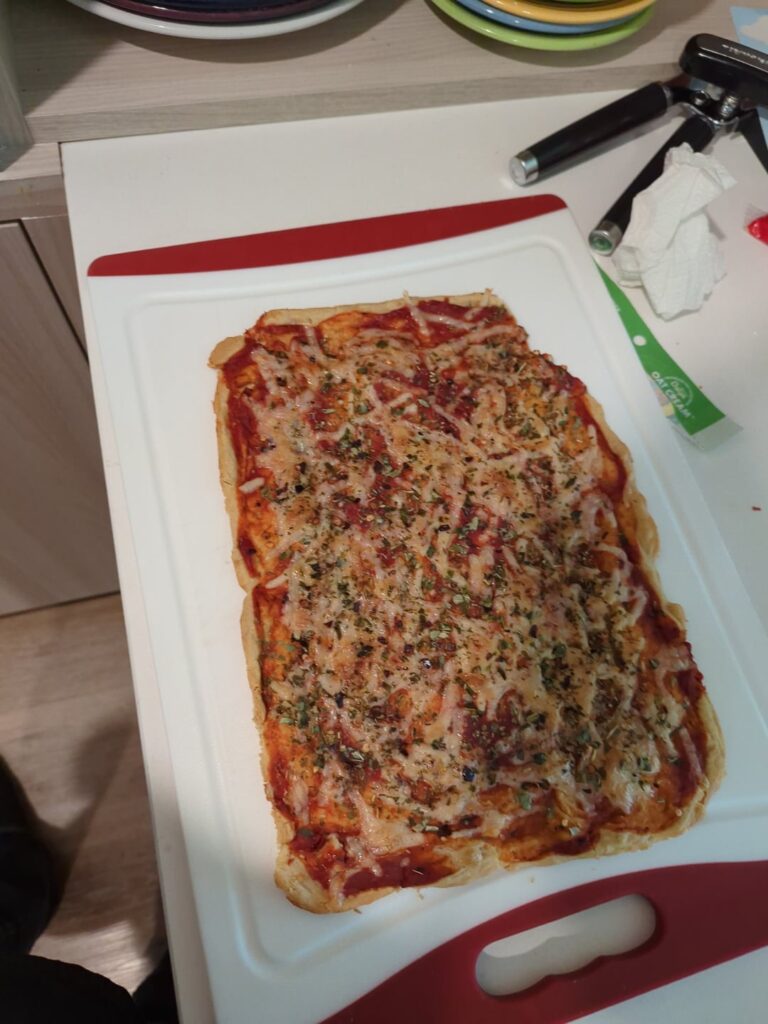 500 Calorie Pizza! (40g protein) 500 Calorie Pizza! (40g protein)