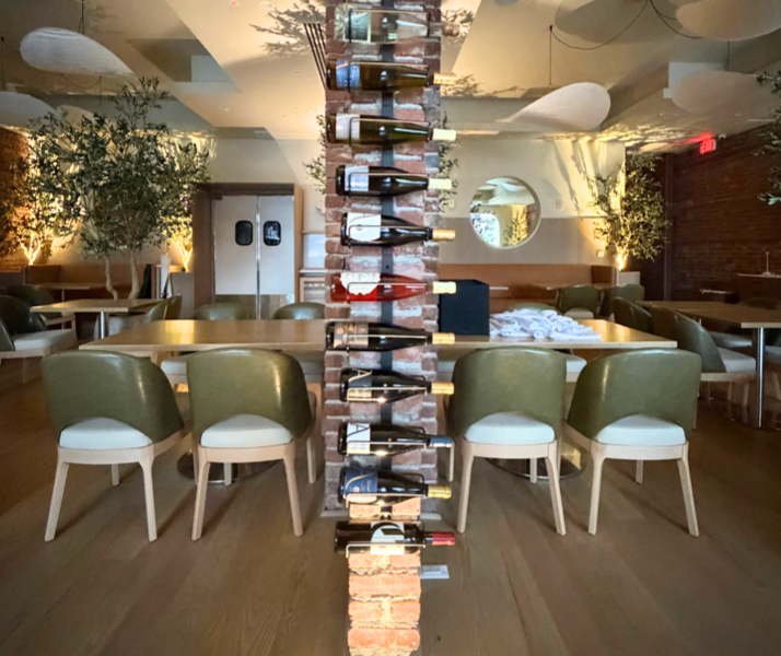 Clementina with Alba Vineyard wine options 