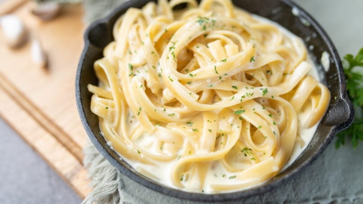 Alfredo Sauce Becomes the Latest Casualty in That Massive Powdered Milk Recall Alfredo Sauce Becomes the Latest Casualty in That Massive Powdered Milk Recall
