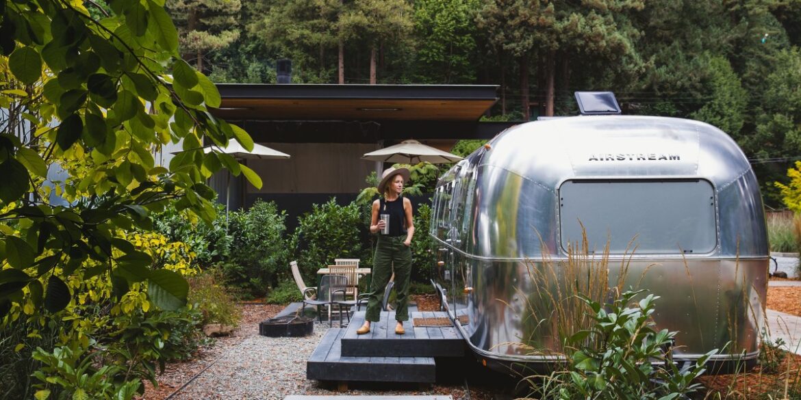 This Charming Small Town in California Wine Country Is Straight out of a Nancy Meyers Movie This Charming Small Town in California Wine Country Is Straight out of a Nancy Meyers Movie