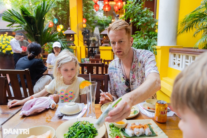 Vietnamese restaurants in French villas earn Michelin recognition - 3 Vietnamese restaurants in French villas earn Michelin recognition - 3