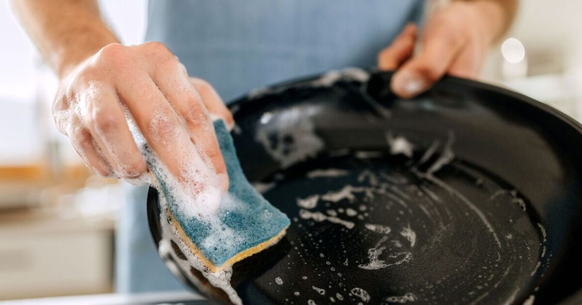 Clean pots and pans in minutes with simple remedy – not baking soda or vinegar Clean pots and pans in minutes with simple remedy - not baking soda or vinegar