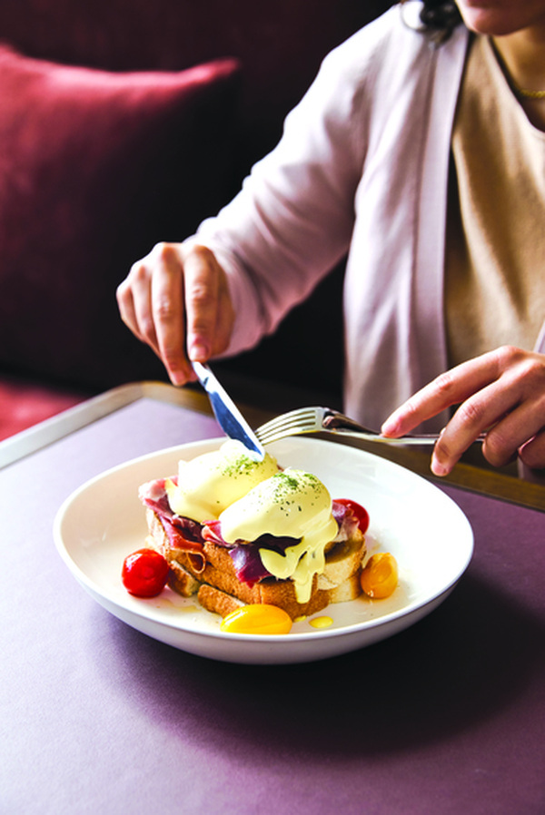 Sociali also serves a buffet and a la carte breakfast menu.