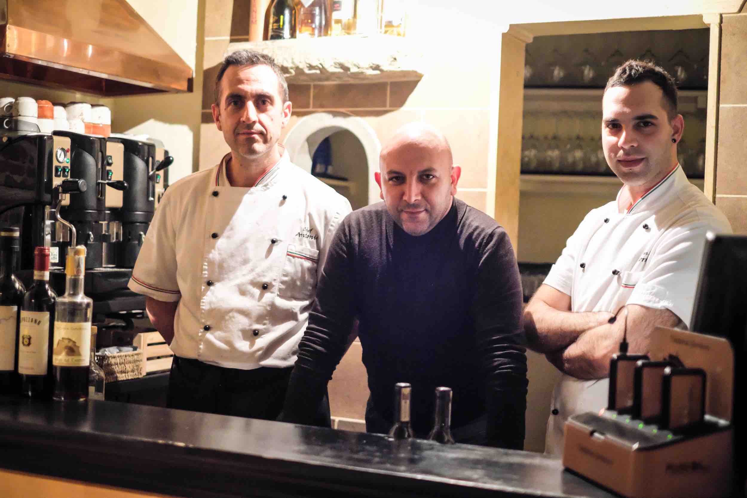 Trattoria Giovanni - Giovanni with the Chef and Sous Chef La Trattoria Giovanni a Firenze è la nuova trattoria in Santo Spirito che propone la vera cucina toscana della tradizione.