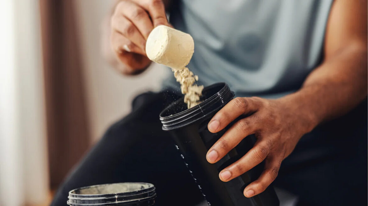 Creatine and protein powder: Should you stack them? Experts explain Creatine and protein powder: Should you stack them? Experts explain