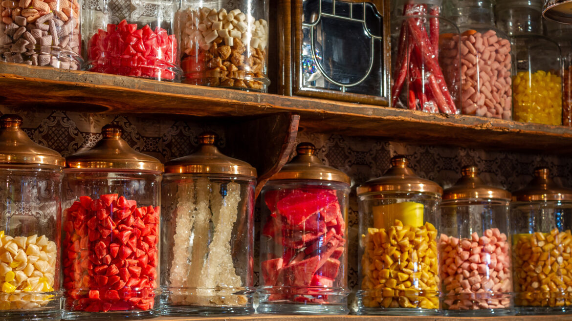 15 Oldest Candy Shops In The US 15 Oldest Candy Shops In The US