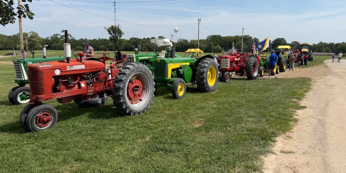 Journey for Charity Tractor Cruise 2026 makes drive for local food banks