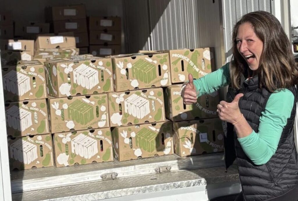 Localizing Food in Connecticut: How We Grow, Share, and Sustain Local Agriculture Localizing Food in Connecticut: How We Grow, Share, and Sustain Local Agriculture