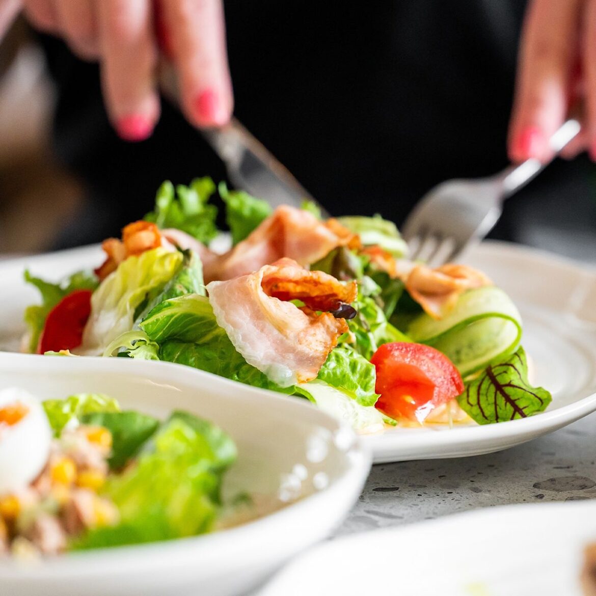 New Study Reveals Healthy Eating, Not One Diet Like Mediterranean Or DASH, Slows Aging