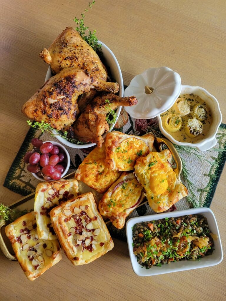 grilled chicken + braised leeks + lentils & caramelized onions + puff pastries