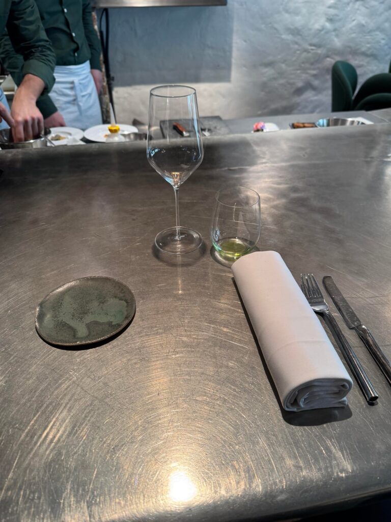 Table – Bruno Verjus () Table - Bruno Verjus (**)
