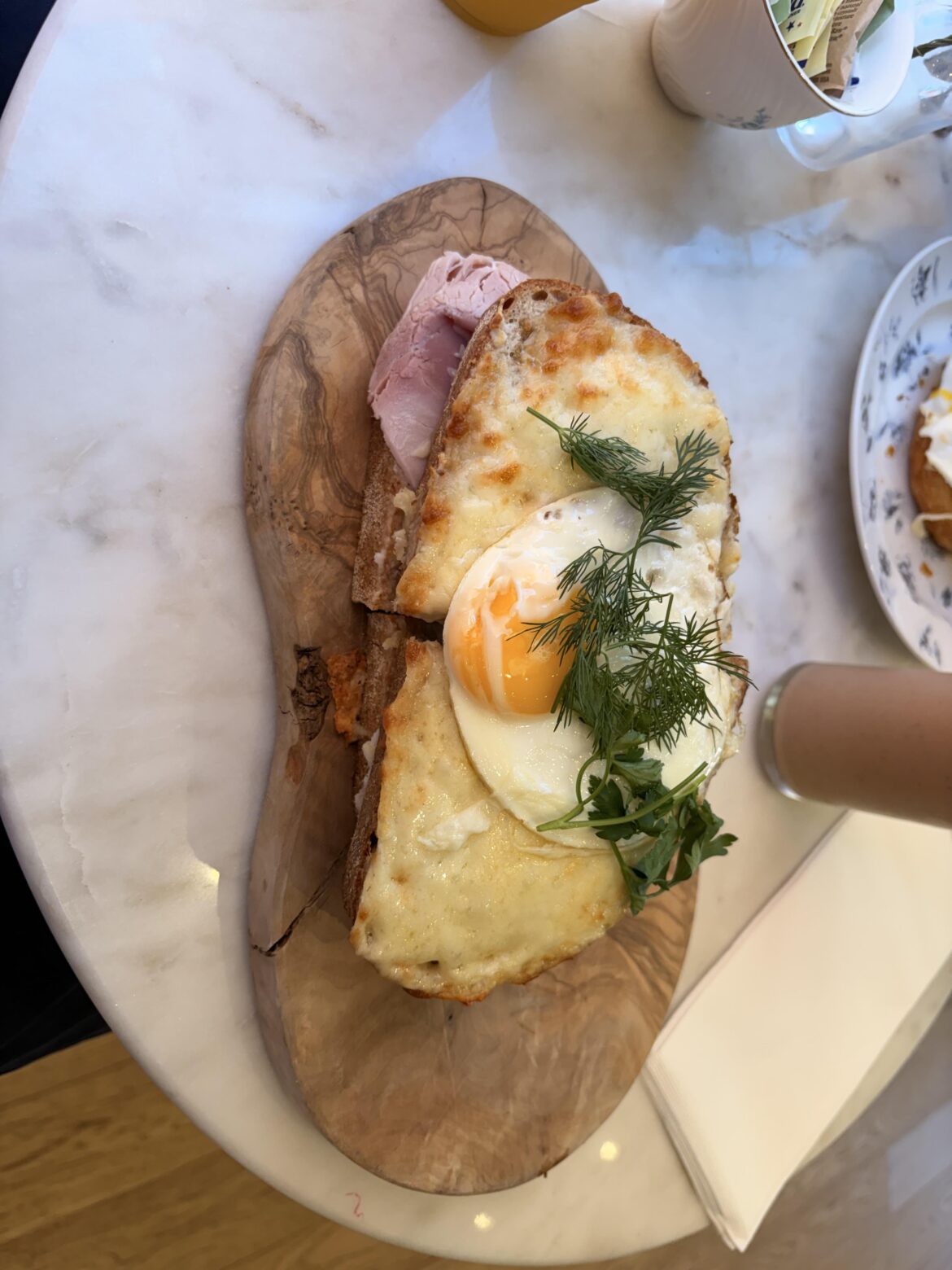 Croc Madame sunny side up Egg