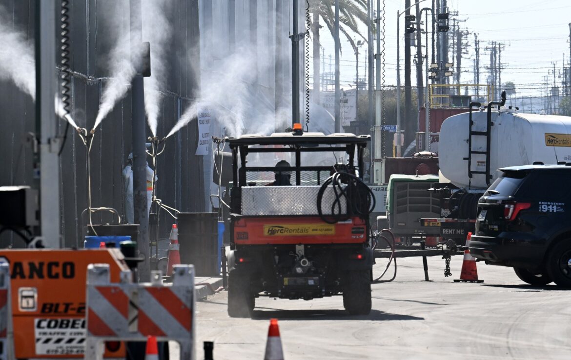Criminal probe underway at burned Lineage food warehouse in Boyle Heights – Daily News